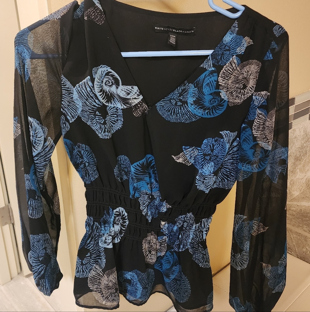 White House Black Market Black and Blue Patterned Blouse Xxs